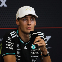 Russell over 'vreemde crash' waardoor VT2 vroegtijdig eindigde: "Eerlijk gezegd"
