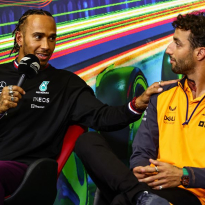 Hamilton: Hay días en los que estoy muy triste por McLaren