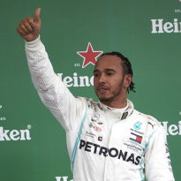 Hamilton had laatste races best willen skippen: 'Maar wil nog steeds eerste worden'