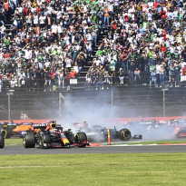 Bottas wijst Ricciardo als schuldige aan na het 'verpesten van zijn dag'