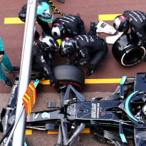 Nieuw opgedoken boordradio laat machteloze Bottas horen: "Jongens...."