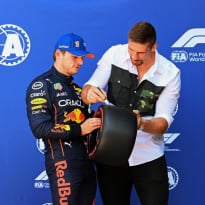 Rico Verhoeven: ''Gooi Verstappen door de lucht als hij wint''