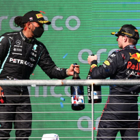 Häkkinen: 'Verwacht strijd tot het einde, Hamilton houdt van Verstappen als uitdaging'