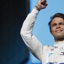 De Vries droomt van stoeltje in Formule 1: "Ben nog steeds jong, dus niet onmogelijk"