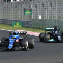Hamilton over gevecht met Alonso: "Ik zou zeggen dat dit net over het randje was"
