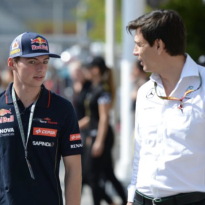 Mercedes F1 chief issues DAMNING Verstappen verdict after Hamilton 'disappointment'