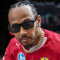 Hamilton AUMENTA su influencia dentro de la FIA