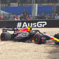 Perez in damage limitation mode after 'terrible day' ends in qualifying crash