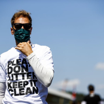 Vettel maakt zich hard: 'Er zijn belangrijkere dingen, we moeten standpunt innemen'