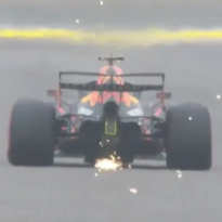 VIDEO: Achtervleugel Verstappen flappert met DRS
