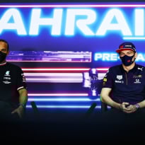 Hamilton: 'Ga er vanuit dat Verstappen vooraan zal staan'