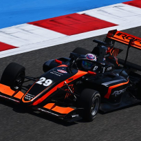 Colapinto overcomes traffic chaos to claim debut F3 pole position
