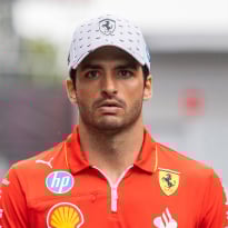 F1 pundit BEWILDERED by Ferrari star's contract stance