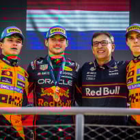 Verstappen hoopt op titelgevecht met Alonso: "Hij is altijd een vechter en dat bewonder ik"