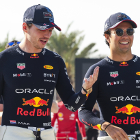 La BURLA de Checo a Verstappen que se hizo viral