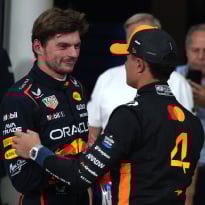 Verstappen waarschuwt Norris en Piastri na pole, McLaren last extra vergadering in | GPFans Recap
