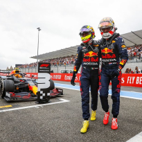Verstappen is blij met Pérez als teamgenoot: "We kunnen overal wel goed over praten"
