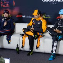 Norris en Russell reageren op Nordschleife-winst Verstappen: "Enorm veel respect"