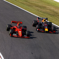 Verstappen furious with 'irresponsible' Leclerc following Japan GP crash