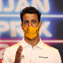 Coronel verwacht geen verbetering bij Ricciardo: "Het is het net niet, hij is geen killer"