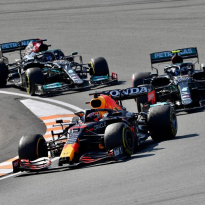 Red Bull was bereid overwinning in Zandvoort op te geven om Hamilton voor te blijven