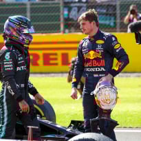 Verstappen liet Red Bull en Mercedes schrikken: 'Dachten dat Max iemand ging vermoorden'