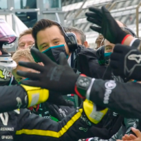 VIDEO: Ricciardo door het dolle heen: "Is dat een f*cking podium?!"