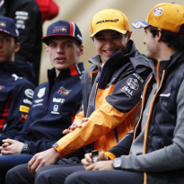 Norris hits back at Sainz steering-wheel jibe!