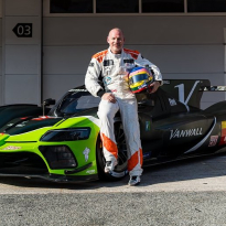 Villeneuve targets Triple Crown glory