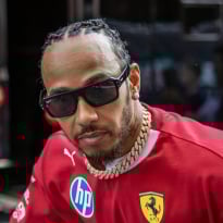 Lewis Hamilton lancia una PROVOCAZIONE contro i suoi rivali
