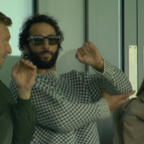 Ricciardo duikt plots op, maar het is niet waar je hem verwacht: "Wtf doet hij daar?"