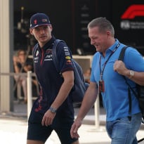Verstappen ATACA severamente a Checo