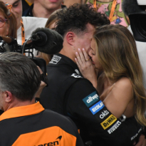 Durex haakt met condoomreclame hilarisch in op wereldtitel Norris: "Op jouw eerste keer!"