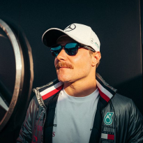 FOTO: Valtteri Bottas doet mee aan 'Movember'