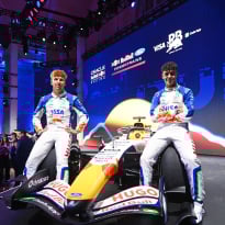 F1 star admits he doesn't have a driving licence