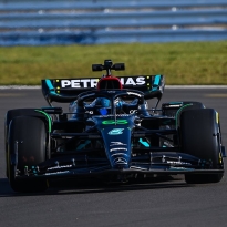 Returning Mercedes chief makes ADMISSION about W14 car