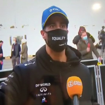HAHA! Ricciardo leert weer wat Nederlands bij: "Godverd****!"