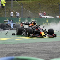 Kijkers zappen weg na Hongaars drama voor Verstappen in eerste bocht