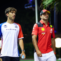 ¡Alpine NO se resigna sobre Sainz!