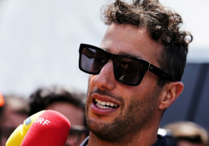 Ricciardo lifts lid on Mercedes talks in 2018
