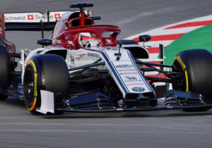 Raikkonen: Alfa Romeo standing a 'big mystery'