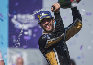 Formule E-kampioen krijgt bizarre boete vanwege onderbroek