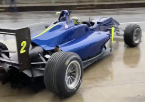 McLaren test op regenachtig Silverstone met F3-auto's