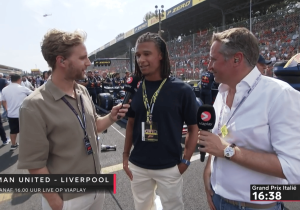 Viaplay stelt Nathan Aké ‘heel gênante’ en ‘oliedomme’ vraag bij Formule 1-race