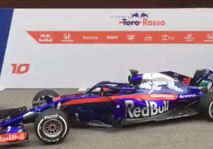 IN BEELD: De presentatie van de STR13 van Toro Rosso