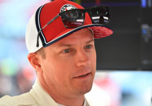 Räikkönen: 'Zo drinken als vroeger kan ik niet meer, maar ik ga nog wel eens uit'