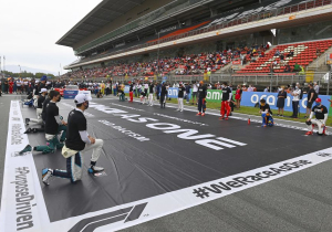 F1 to "move on" from pre-race kneeling to "take other actions"