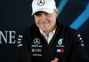 Valtteri Bottas: 'Het zal een nauw gevecht worden tussen Ferrari, Red Bull en ons'