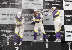 Williams stelt W Series-coureur aan als ontwikkelingscoureur