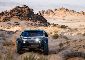 Dakar 2026: Al Attiyah nieuwe leider na Etappe 6, Van den Brink profiteert van problemen Macík